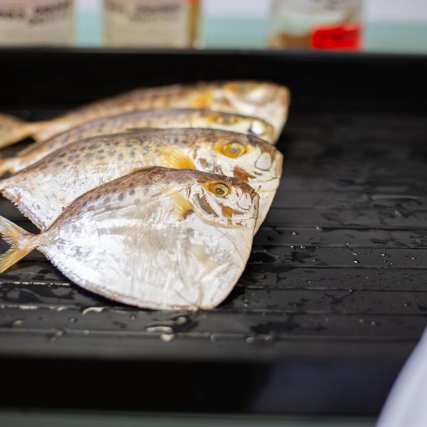 Fish in a tray